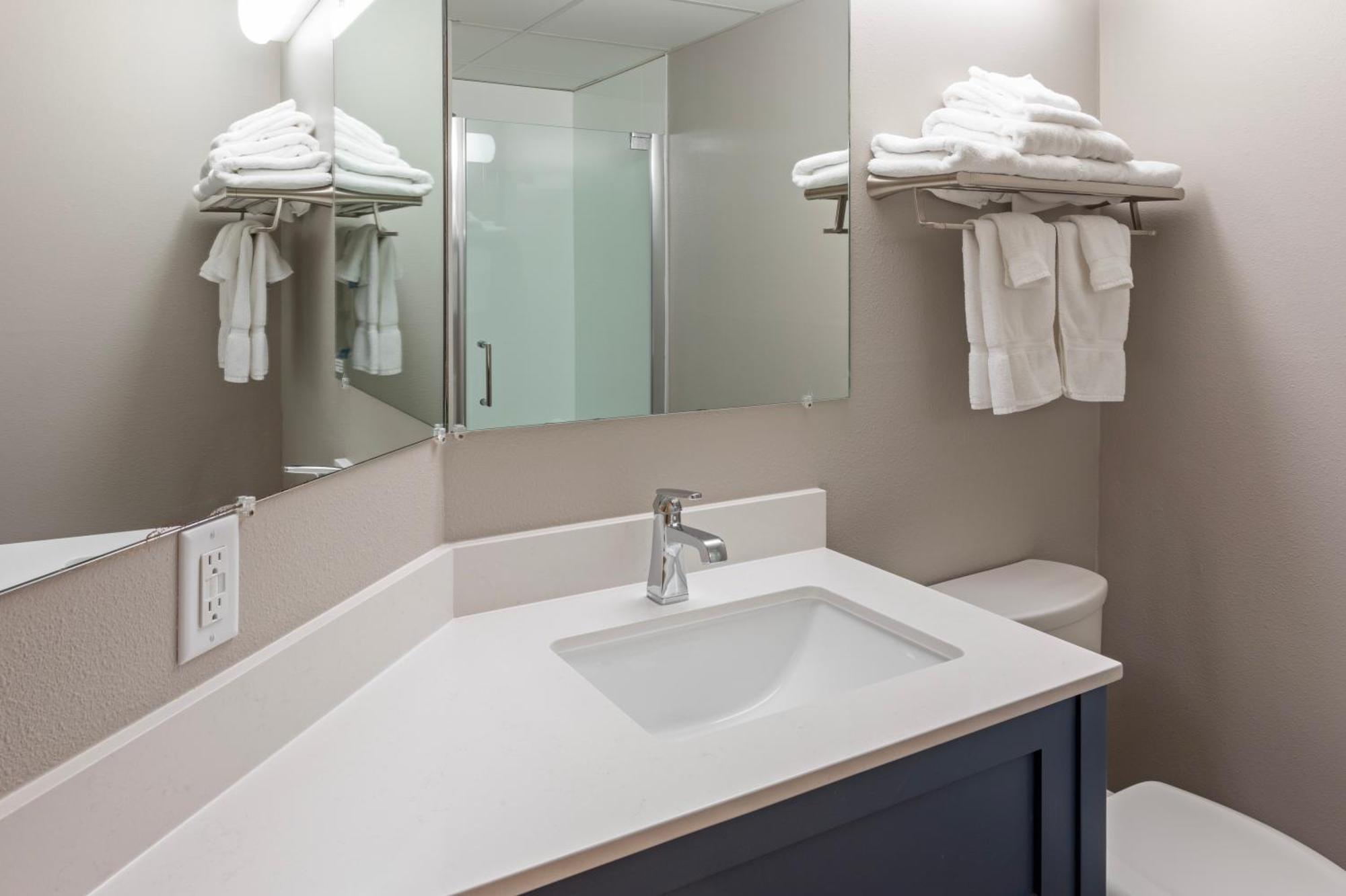 Paynesville Inn & Suites Cameră foto